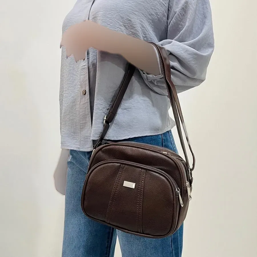 کیف دستی و دوشی زنانه 4 زیپ کد 1418 ابعاد 21 در 19 در 9 سانتیمتر
