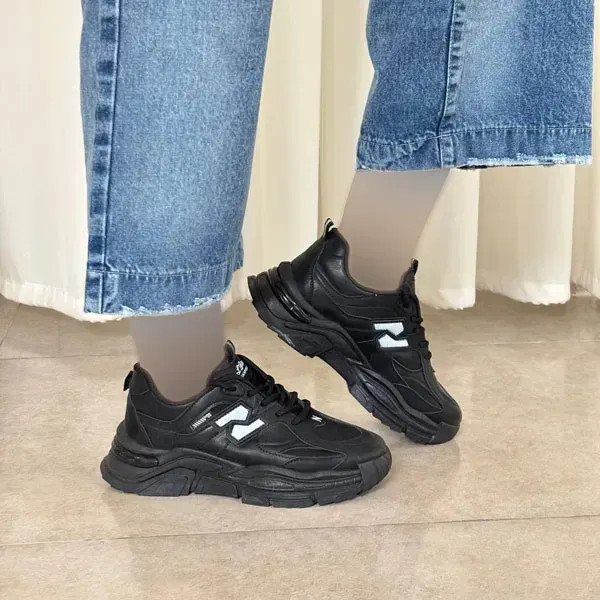 کتونی زنانه وارداتی شیک و راحت مشکی کد 1173 مناسب پیاده روی روزمره