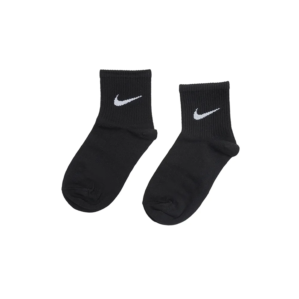 جوراب نیم ساق زنانه طرح نایک جنس نخ و پنبه فری سایز