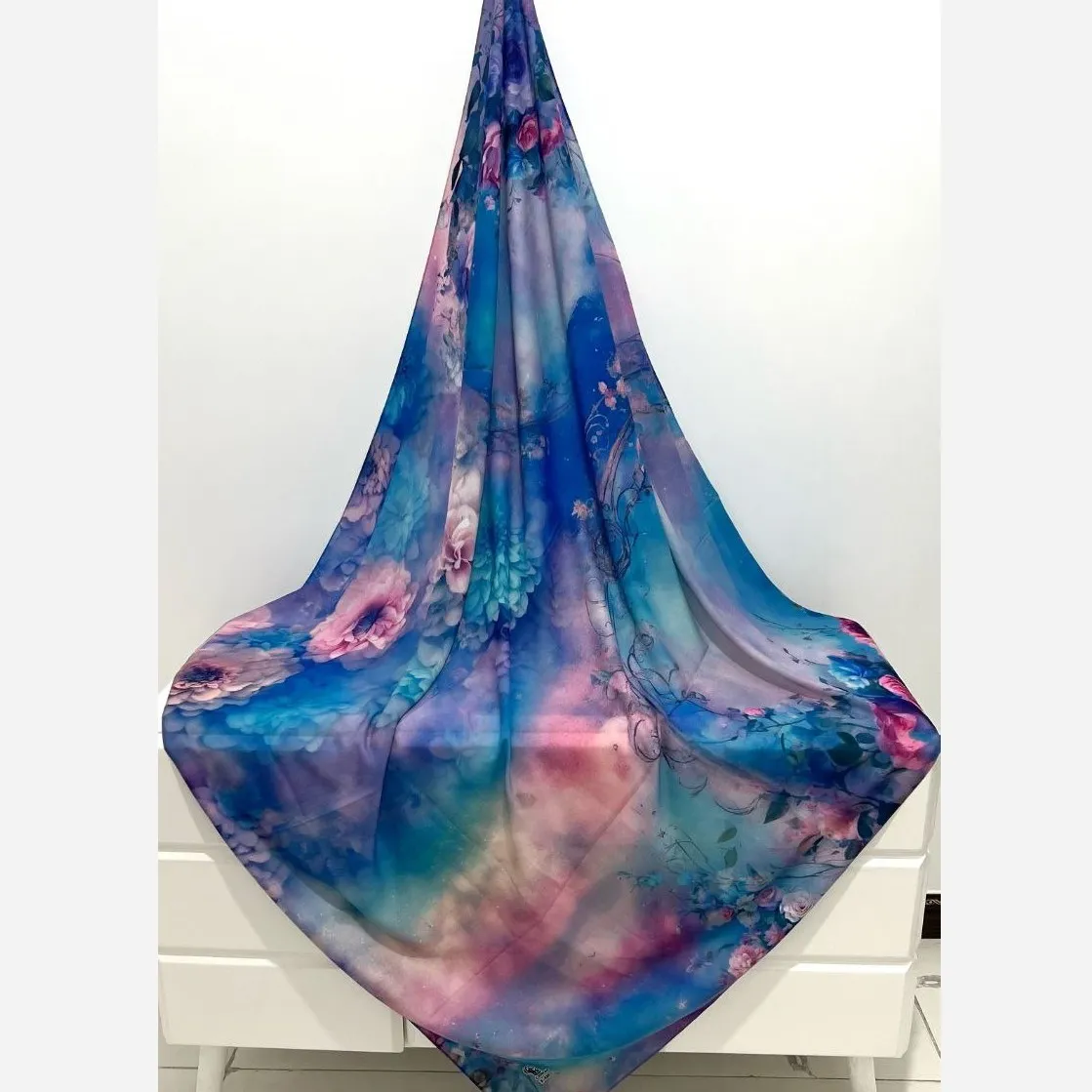 روسری نخ کاستوم طرح درنا سایز 140 صورتی چرخ دوز سیتو